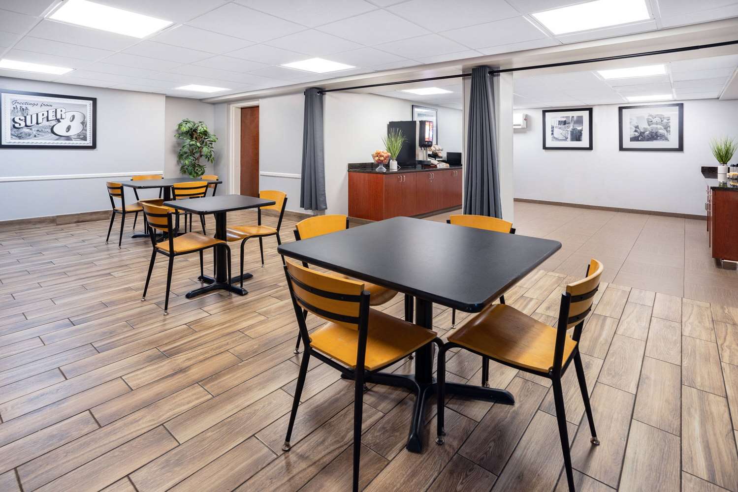 Super 8 By Wyndham Mount Laurel 23/39