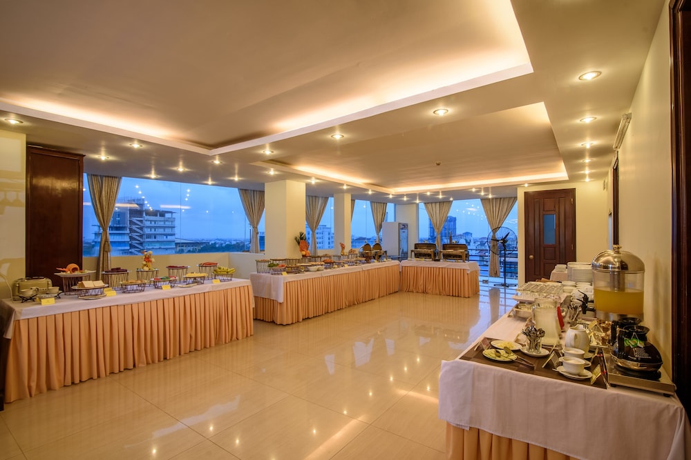 Baly Hotel 54/72