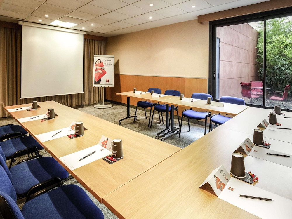 ibis Cannes Mandelieu 69/76