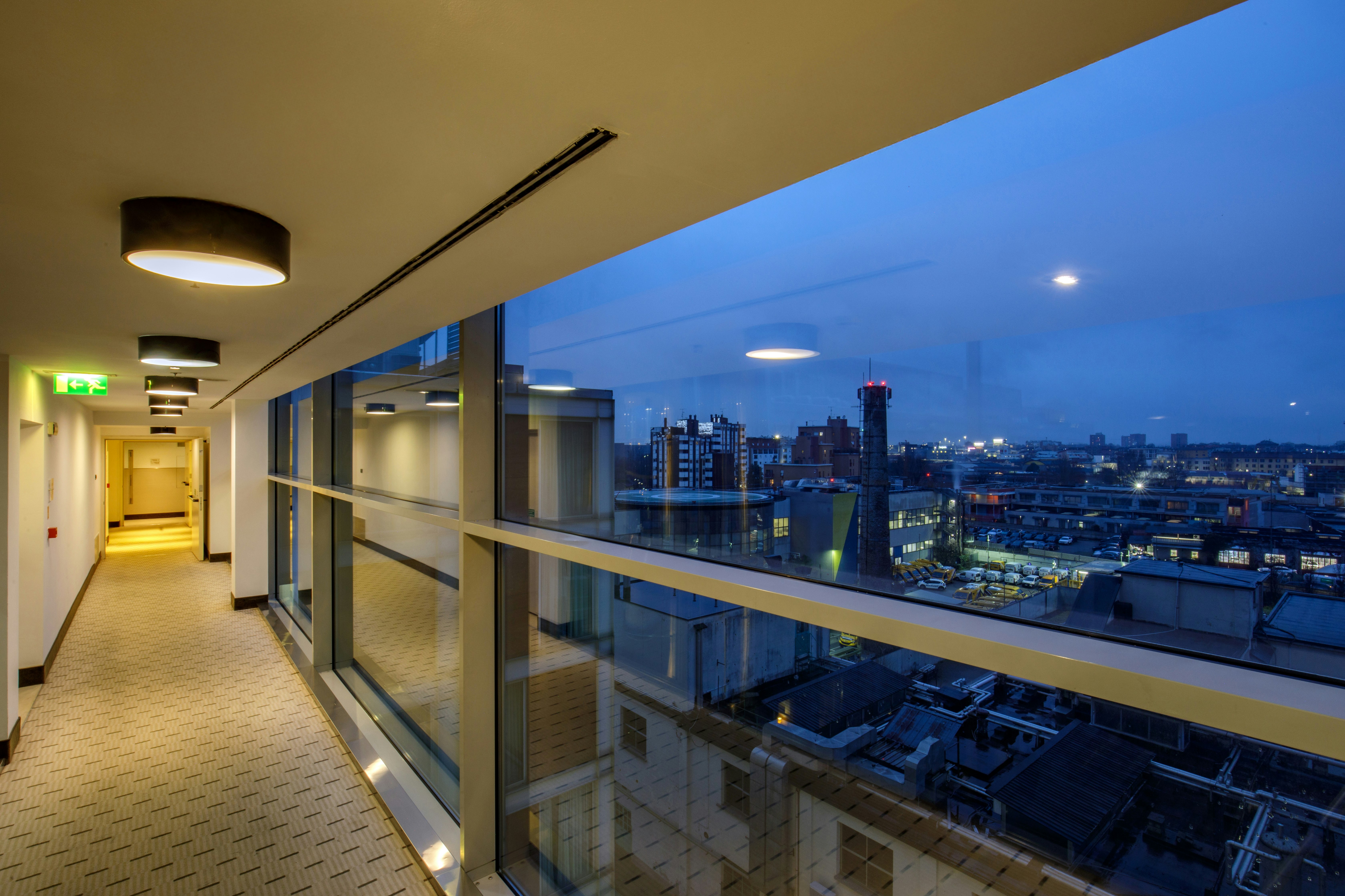 DOUBLETREE BY HILTON MILAN 3/83