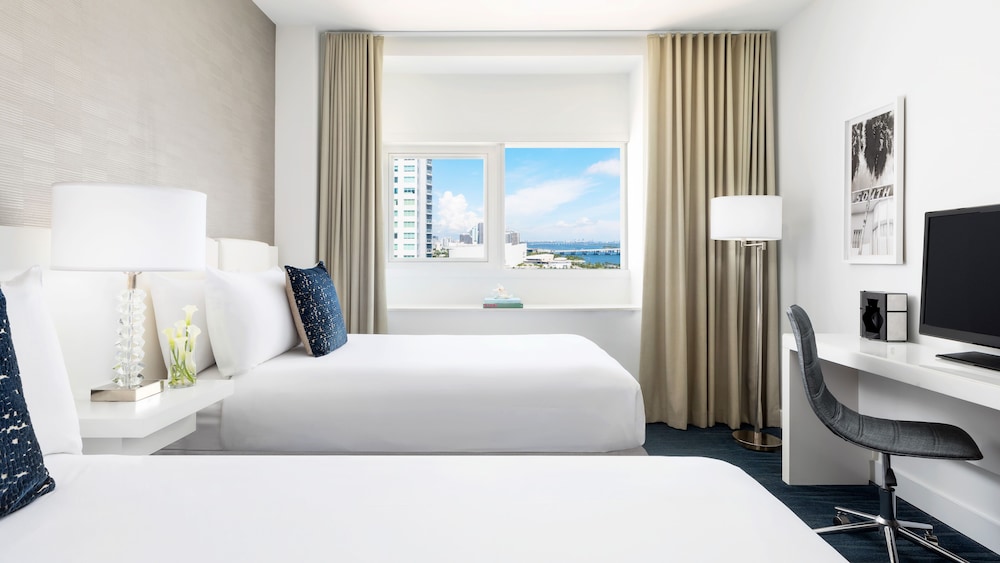 YVE HOTEL MIAMI 11/50