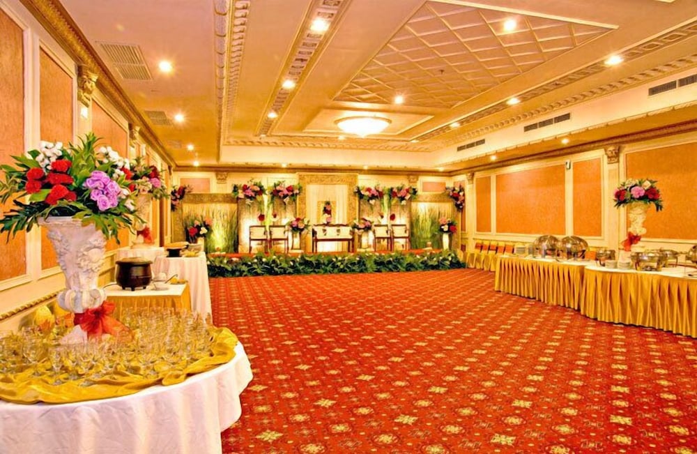 Golden Boutique Hotel Melawai 8/48