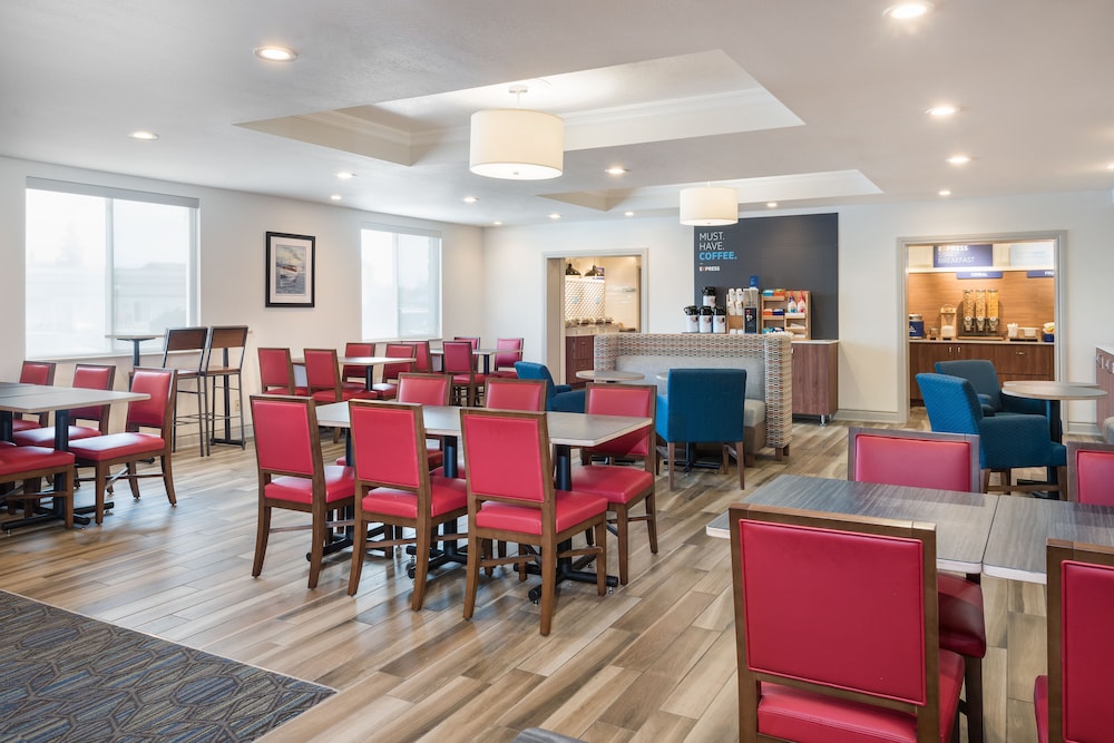 Best Western Plus 1000 Islands Hotel & Suites 15/24