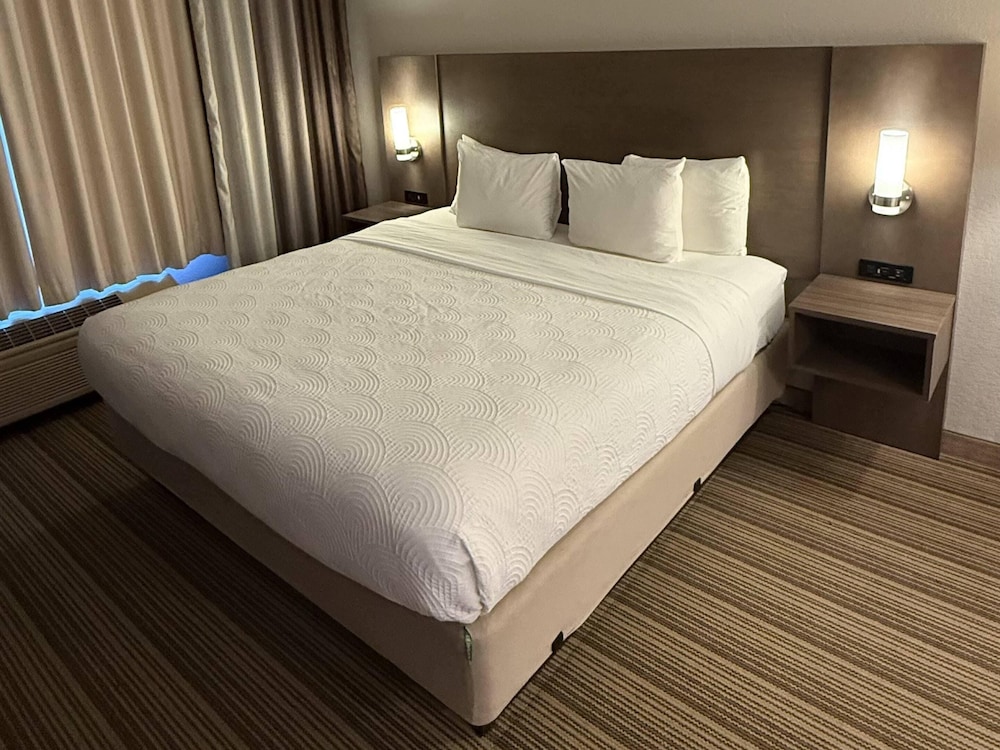 Country Inn Suites By Radisson Mason City Ia 19/50