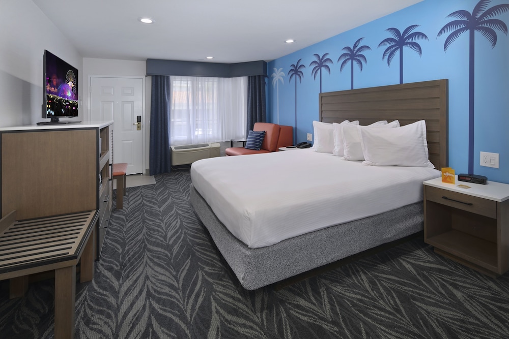 STANDARD, KING BED