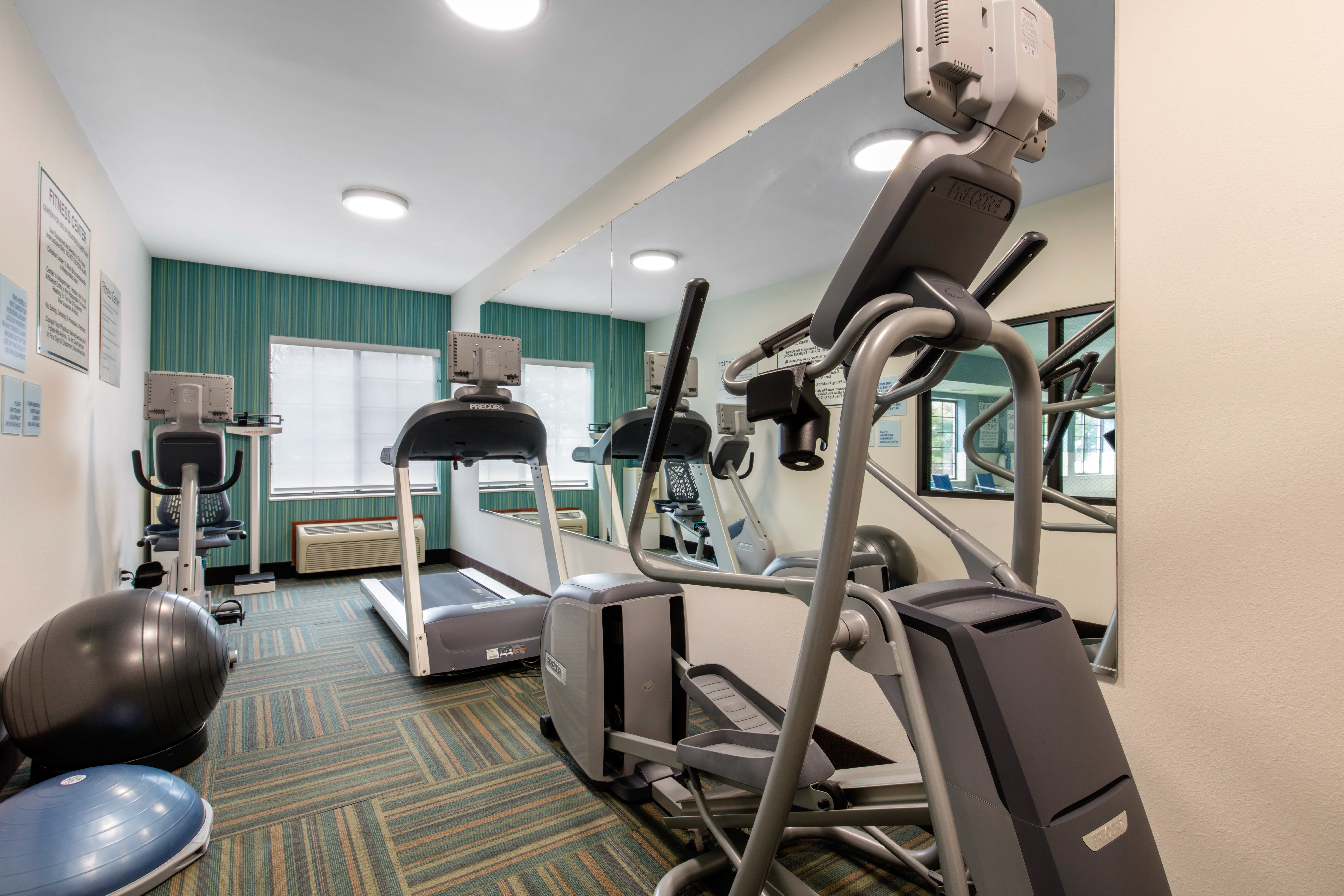 Holiday Inn Express Henderson N Evansville South 31/40
