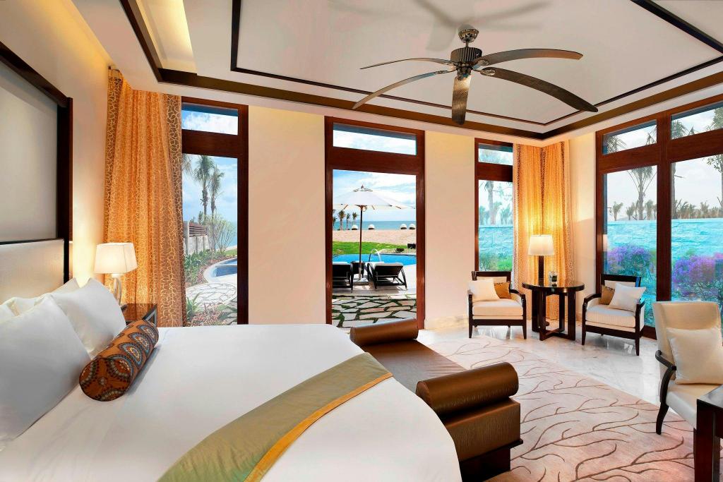 1 Bedroom, Villa, King Bed, Sea Front, Sea Side, Private Pool, Pool Access
