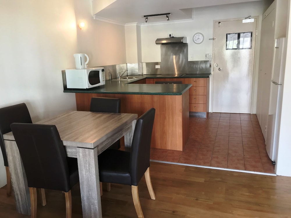 REEF GATEWAY APARTMENTS 39/61