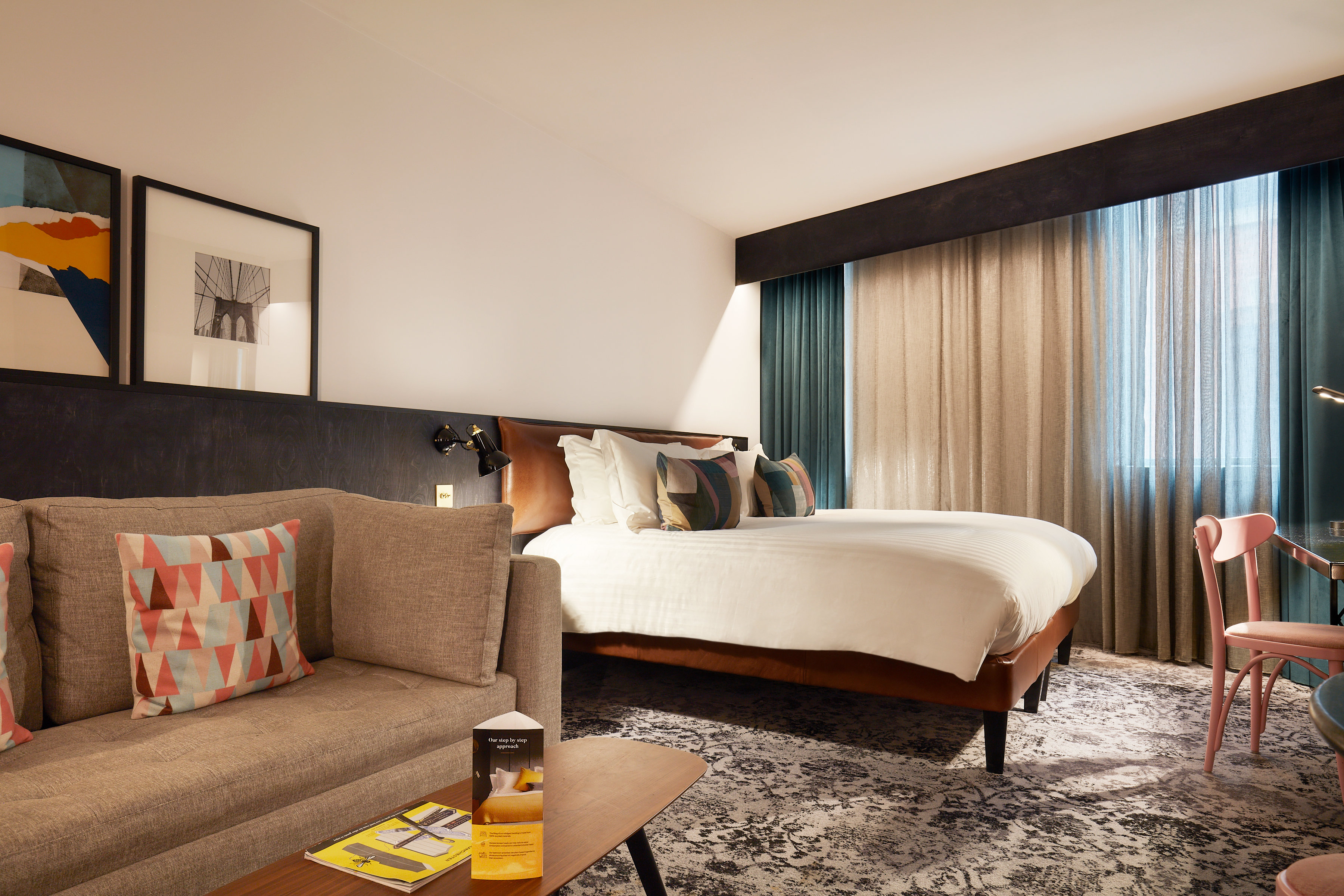 Suite, King Bed, Bathtub