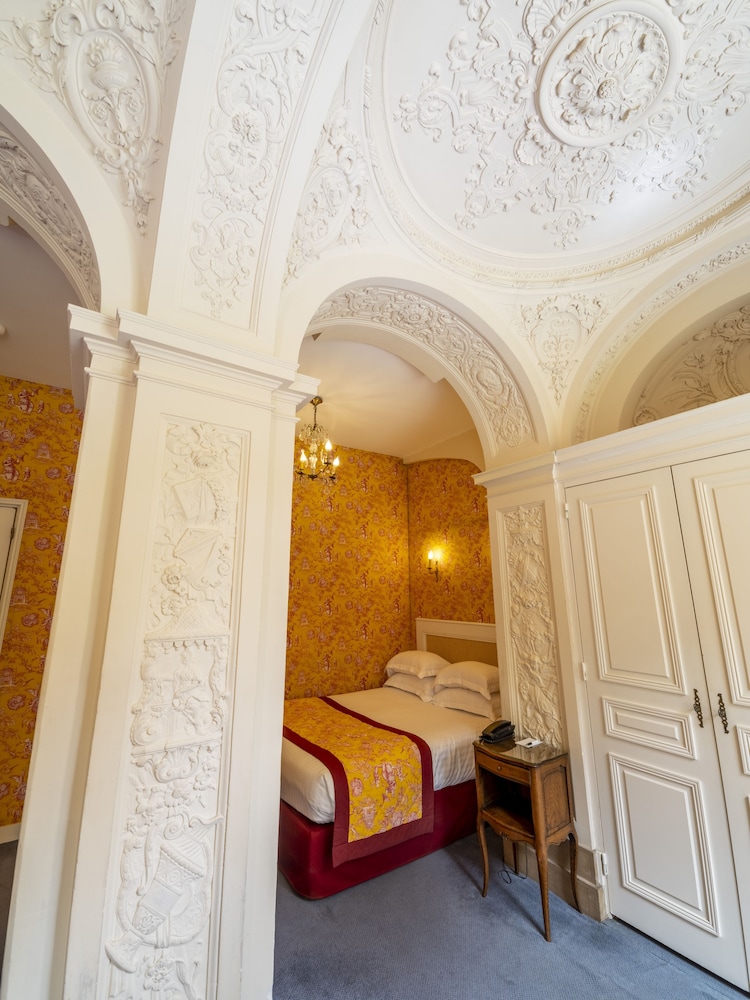 Lobby at Chateau D artigny, MONTBAZON