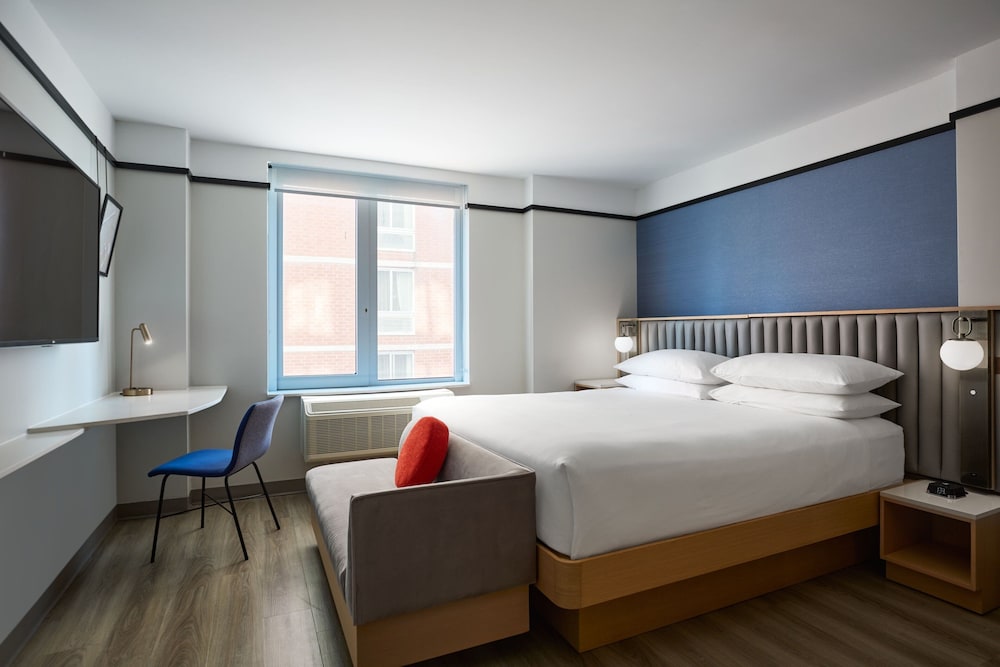 Delta Hotels New York Times Square 12/35
