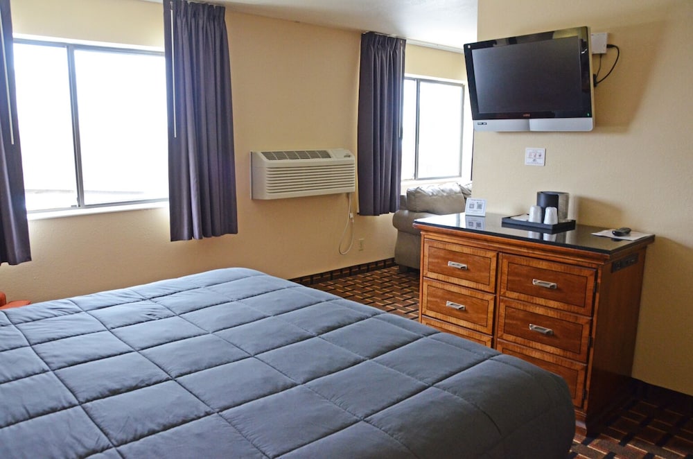 HERITAGE GRAND INN 27/100
