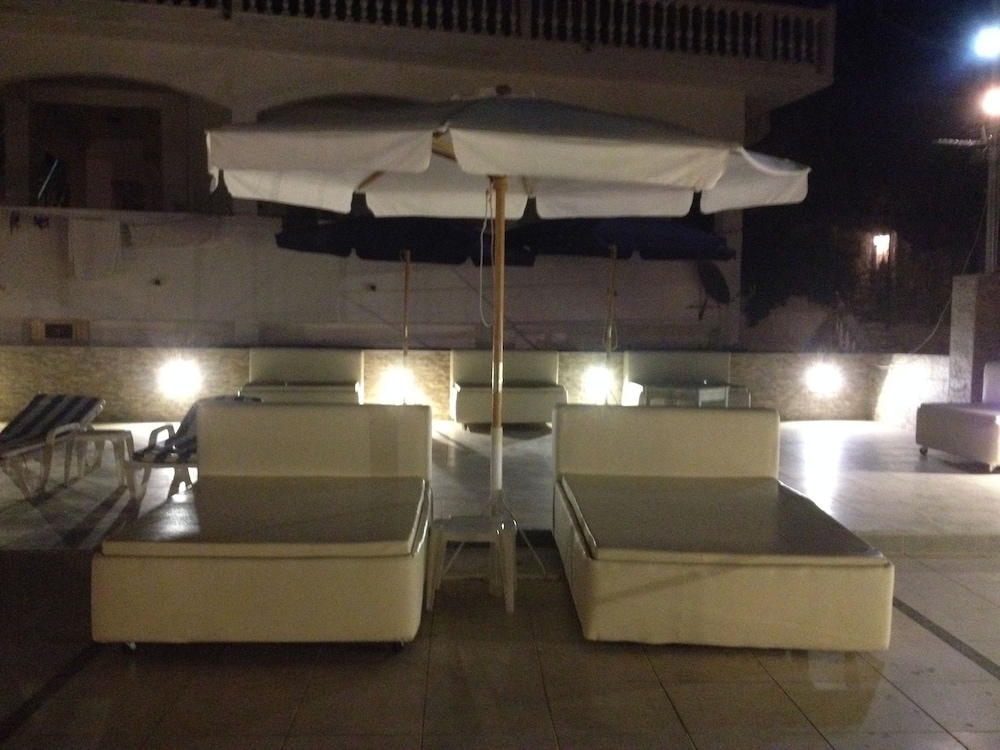 Alkyonis Apartments 1/31