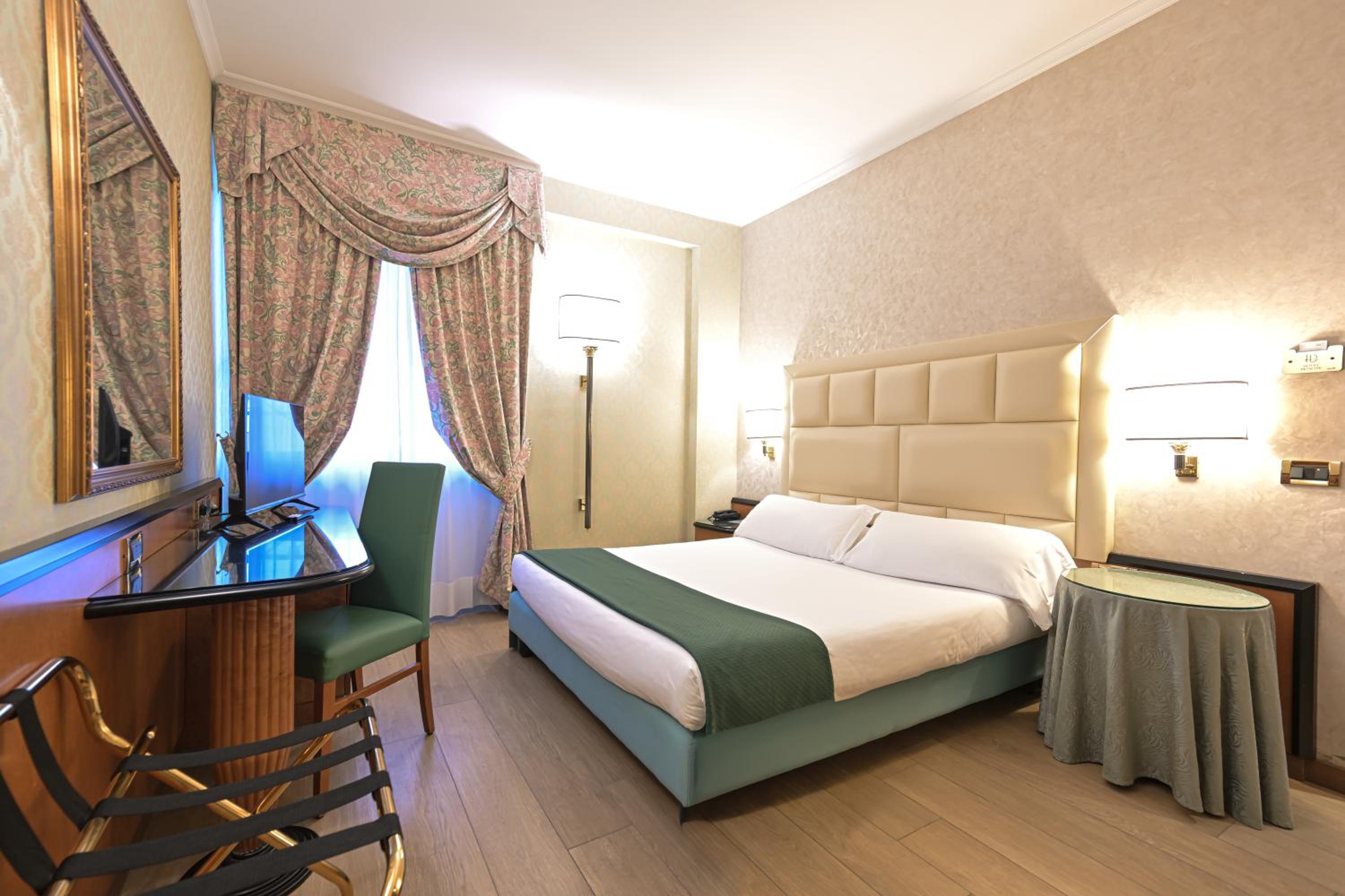 غرفة بسرير كوين، Hotel Principe 2/6