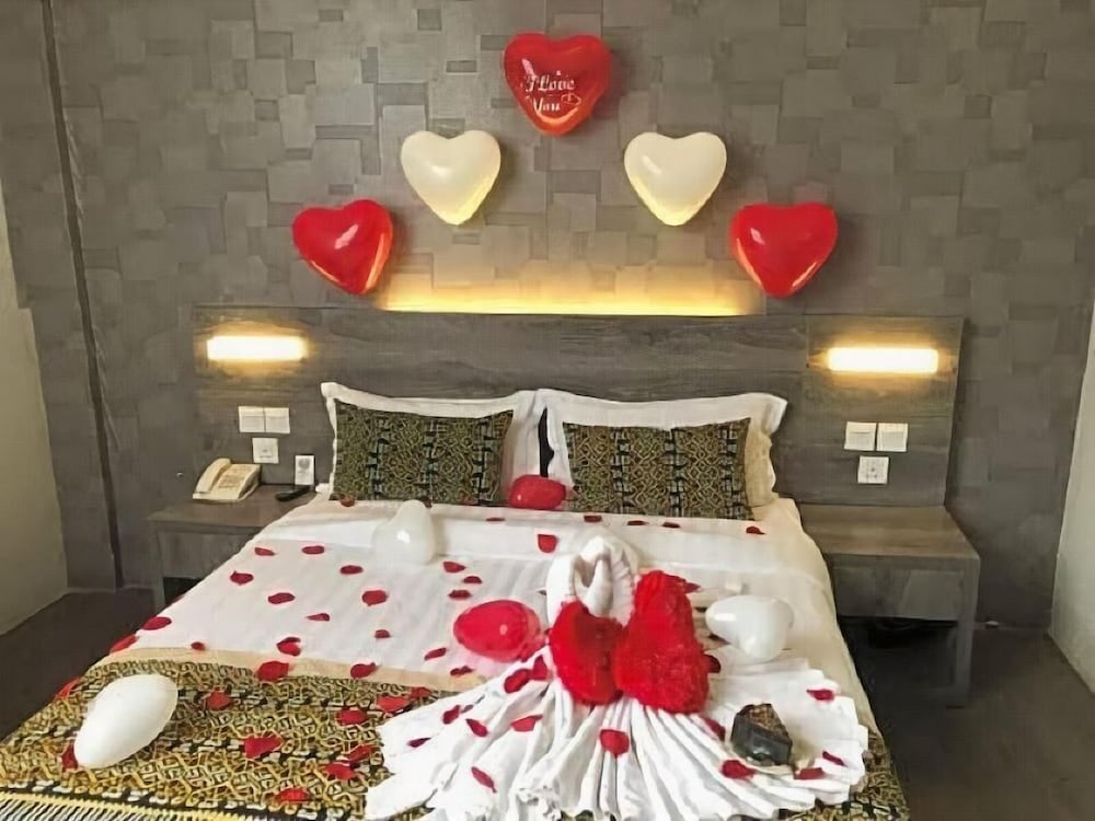 Ajang Hotel 35/48