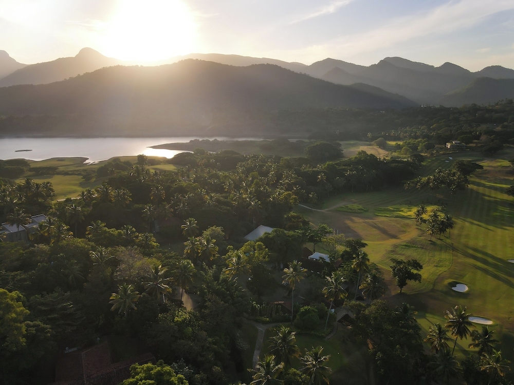 Victoria Golf and Country Resort 41/50