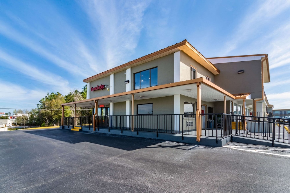 Econo Lodge Crestview South 5/31