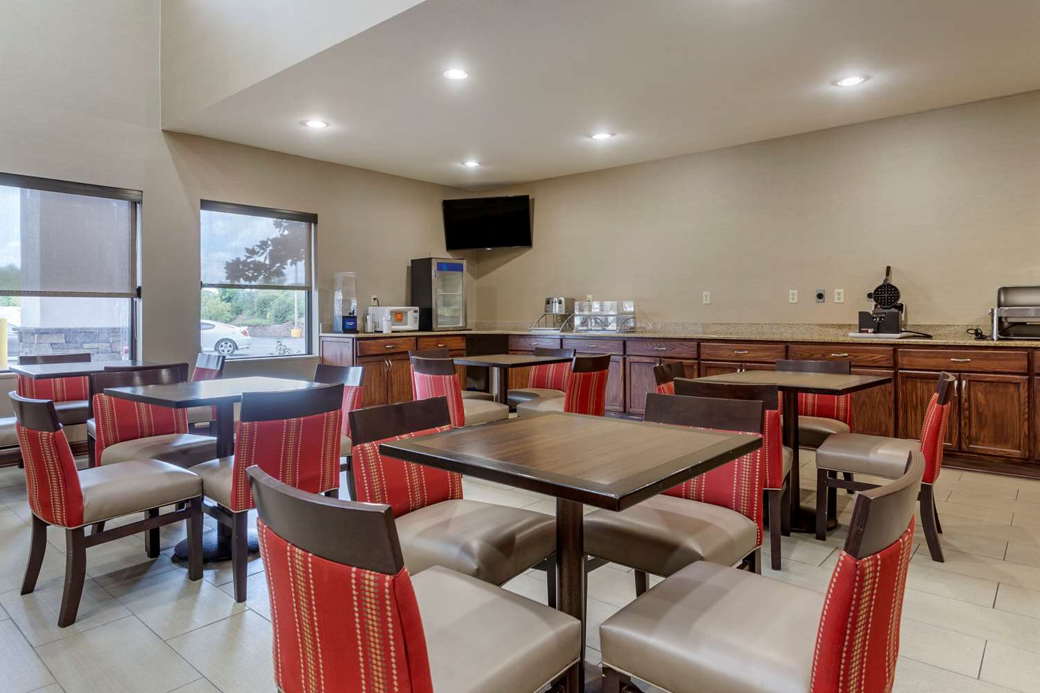 restaurant cafeteria