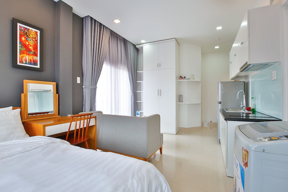 Sunflower Boutique Studio Apartment 15/44
