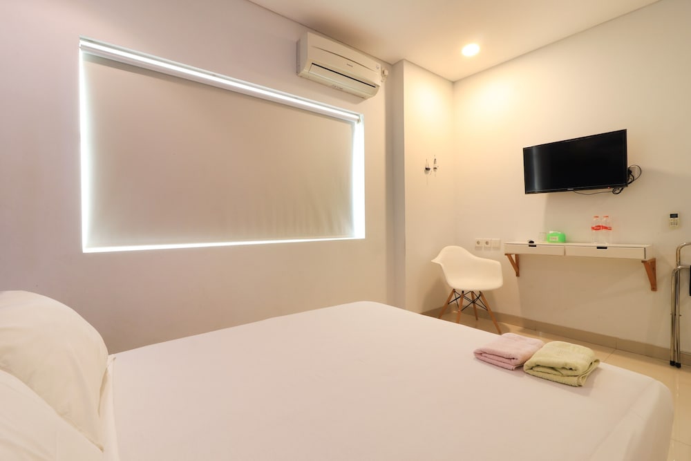 Locus Rooms by ZUZU 12/22