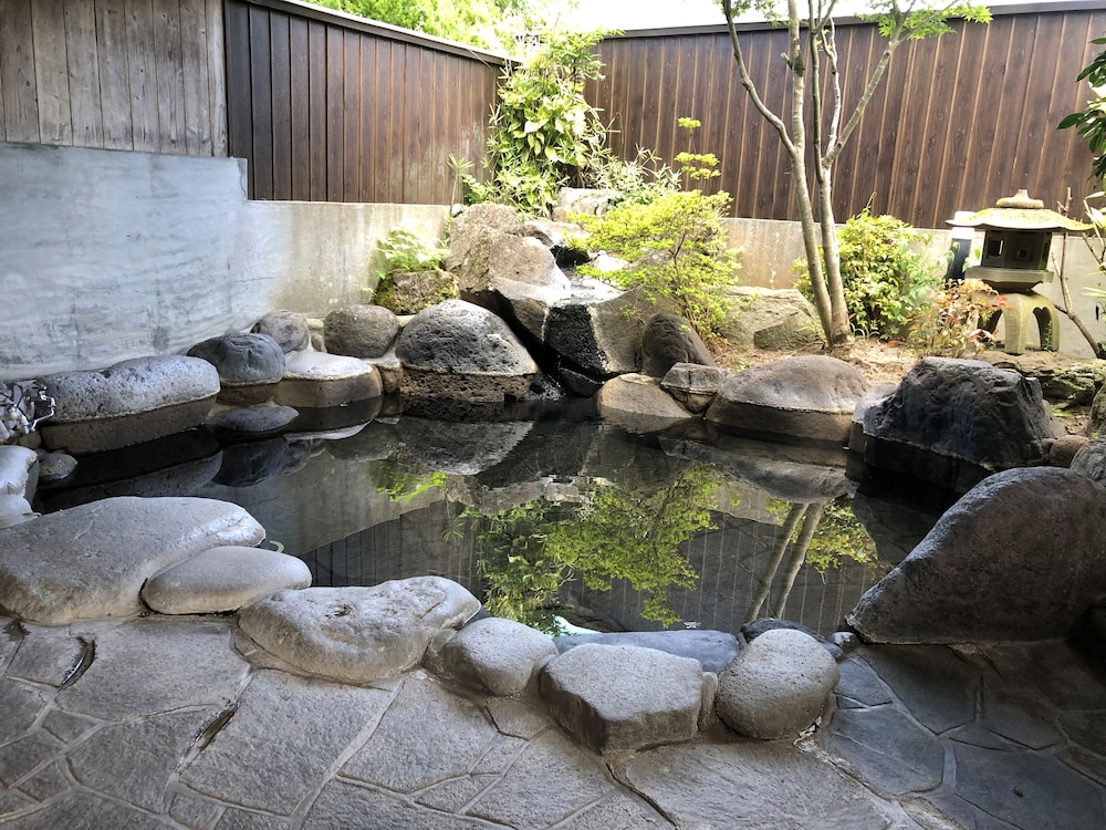 Hasuwa Inn 19/50