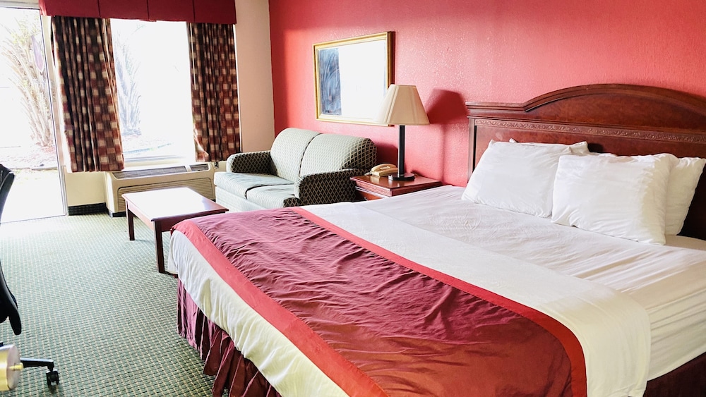 Ramada By Wyndham Walterboro 4/30