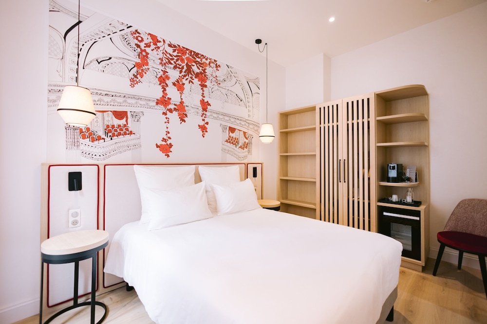 STANDARD, DOUBLE BED