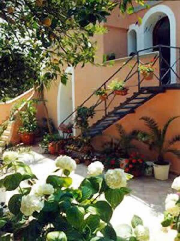 Hotel Tirreno Residence 10/50