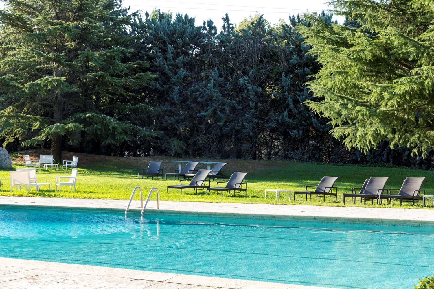 Best Western Domaine de Roquerousse 33/35