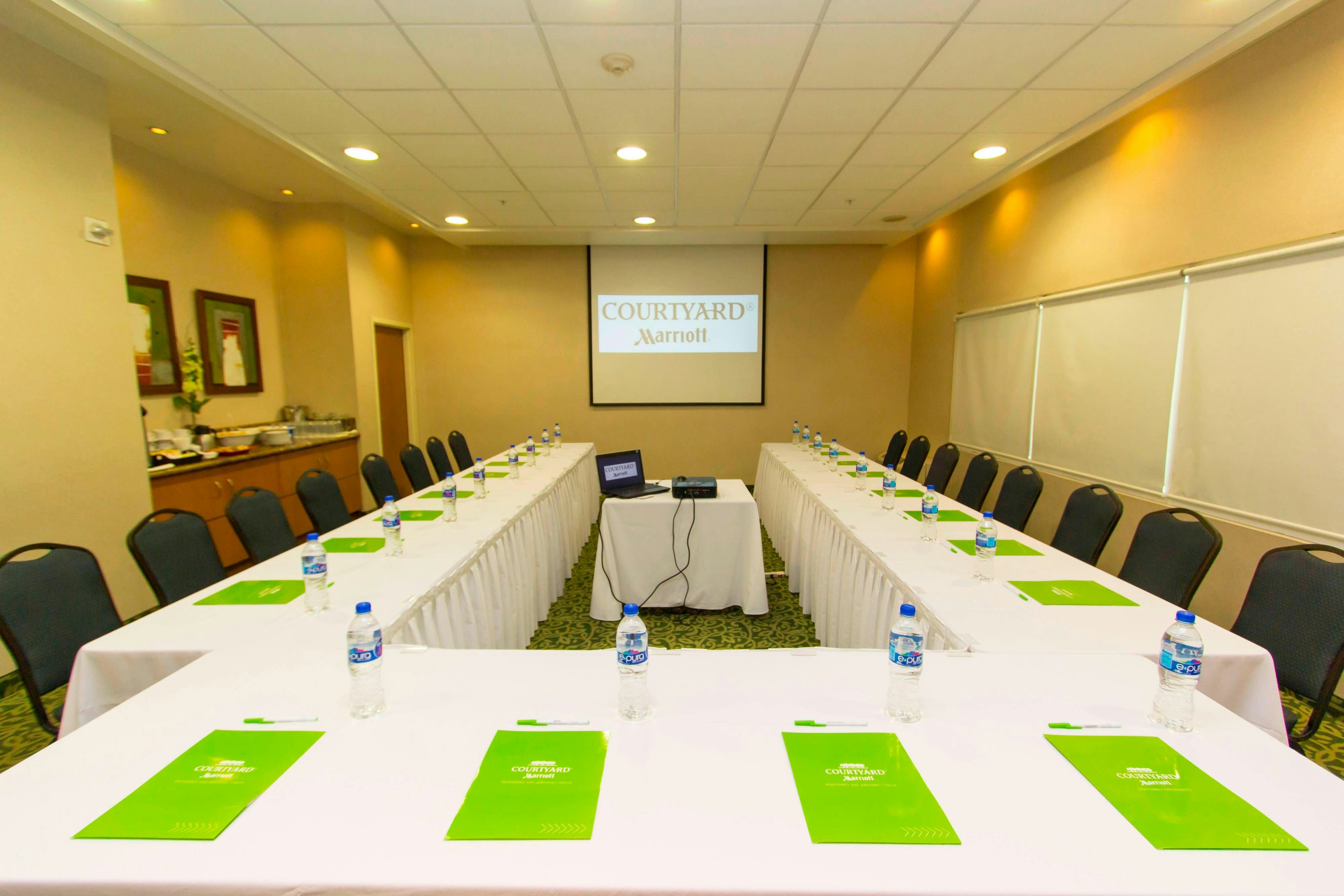 Courtyard by Marriott Monterrey San Jeronimo/Valle 17/23