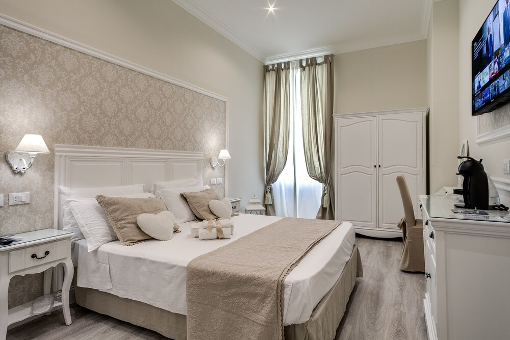 Charme & Chic Luxury 30/59
