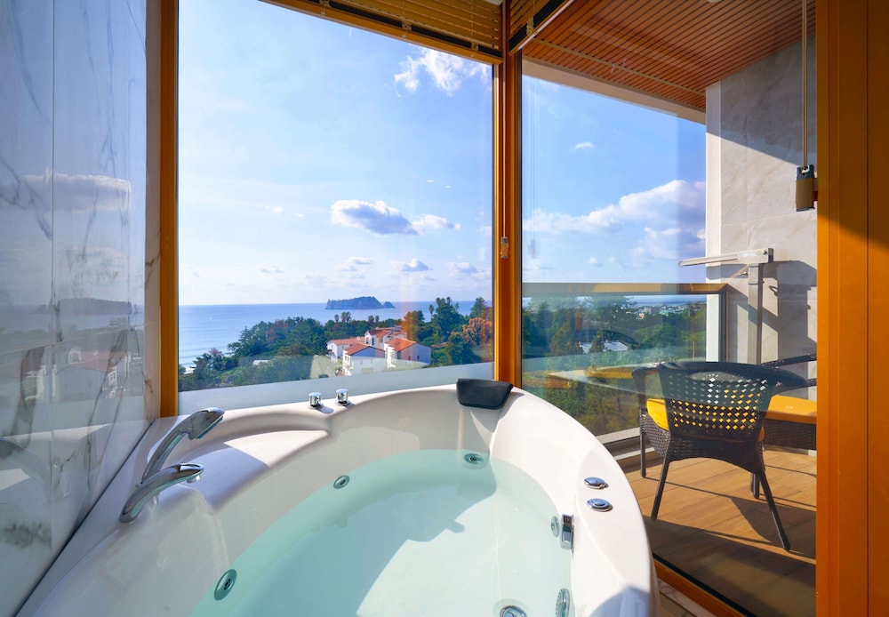 Goldone Hotel And Suites 29/72