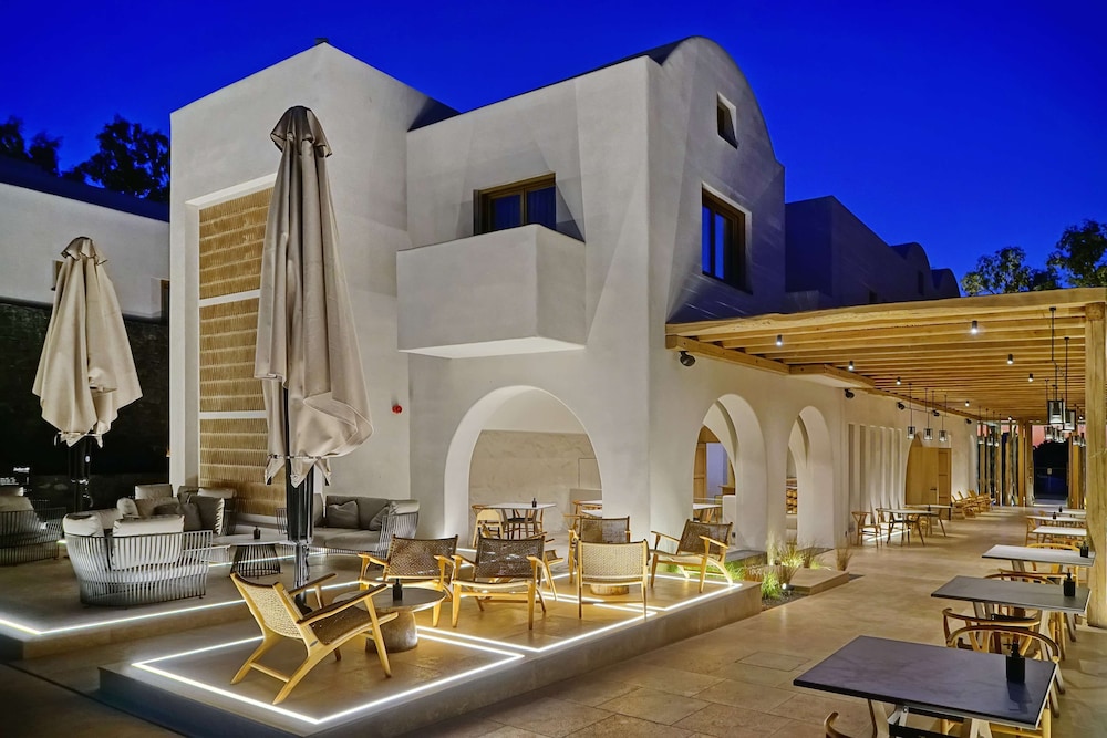 Radisson Blu Zaffron Resort, Santorini in SANTORINI