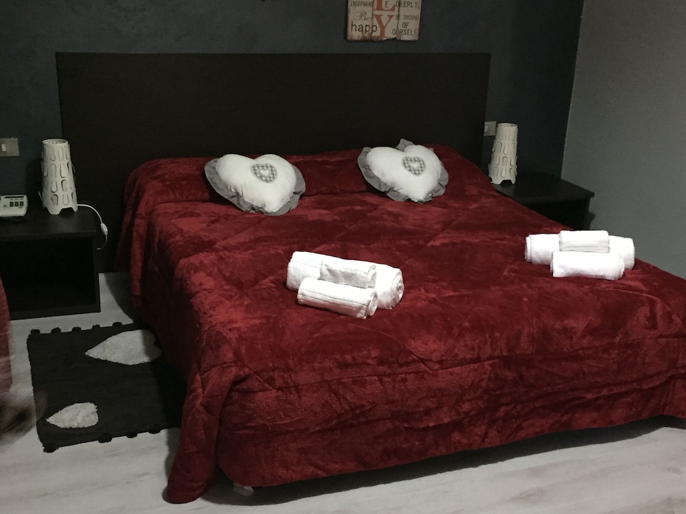 Alba Hotel 3/50