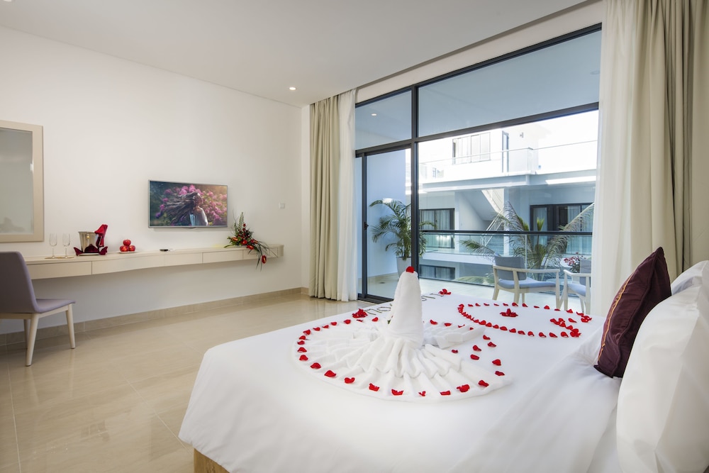 Diamond Bay Condotel Resort Nha Trang 20/77