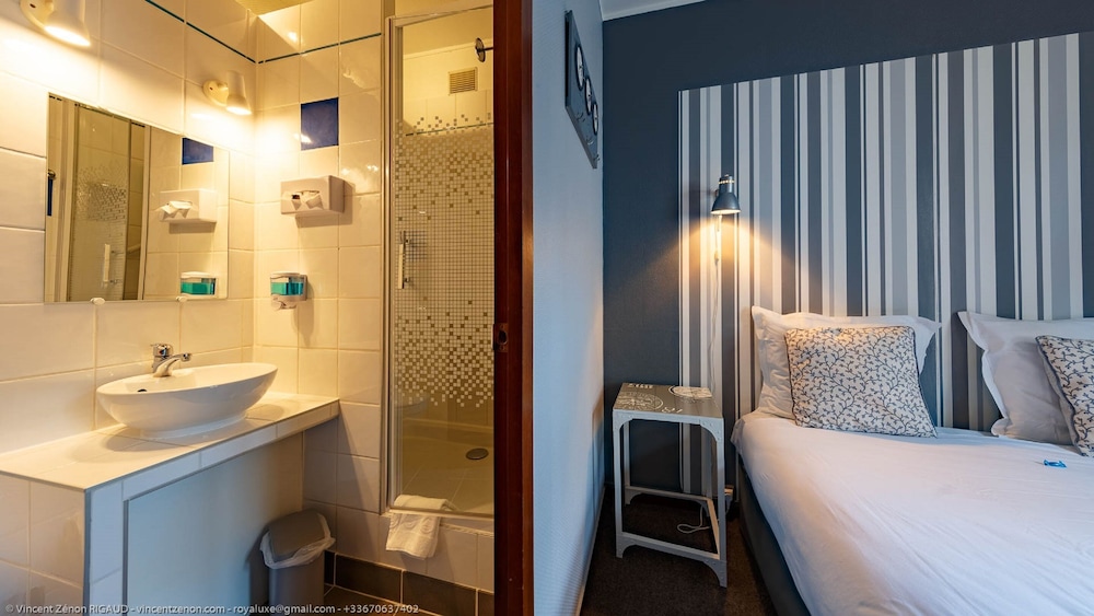 Azur Reims Hotel 34/59