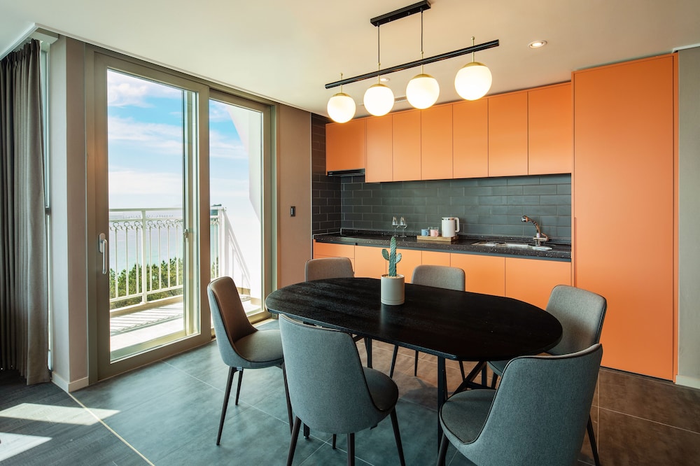 The Weekand Resort 45/56