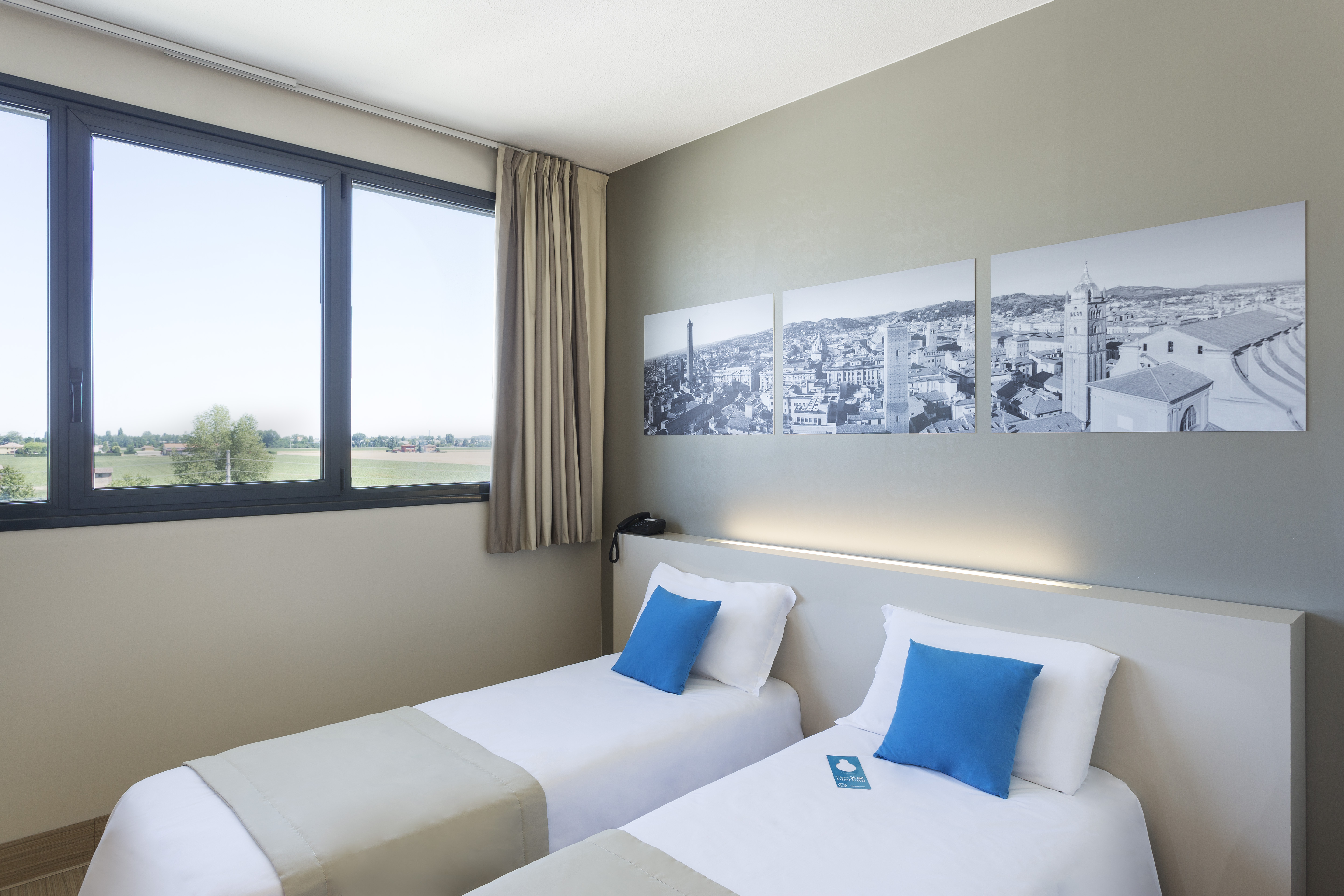 Standard, Twin Beds