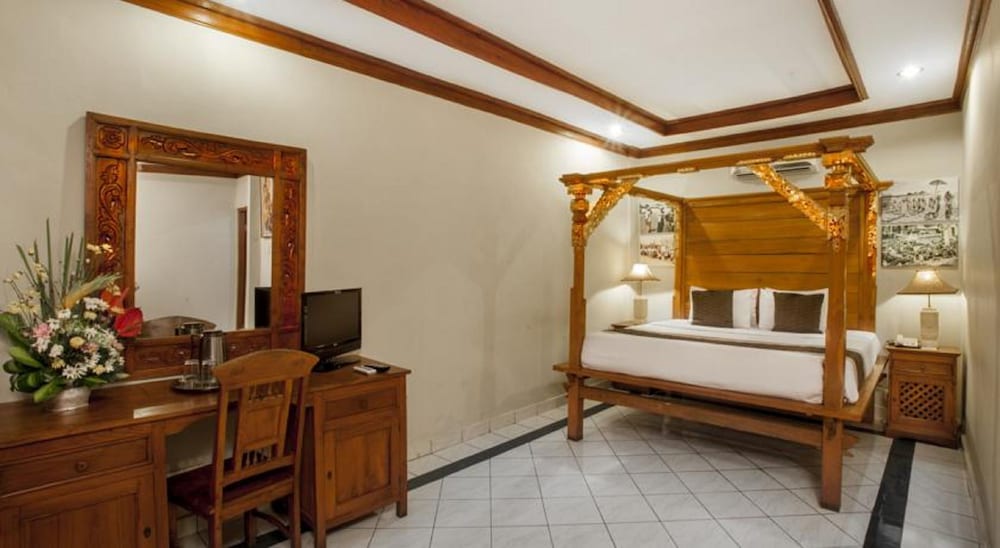Legian Village Beach Resort 52/75