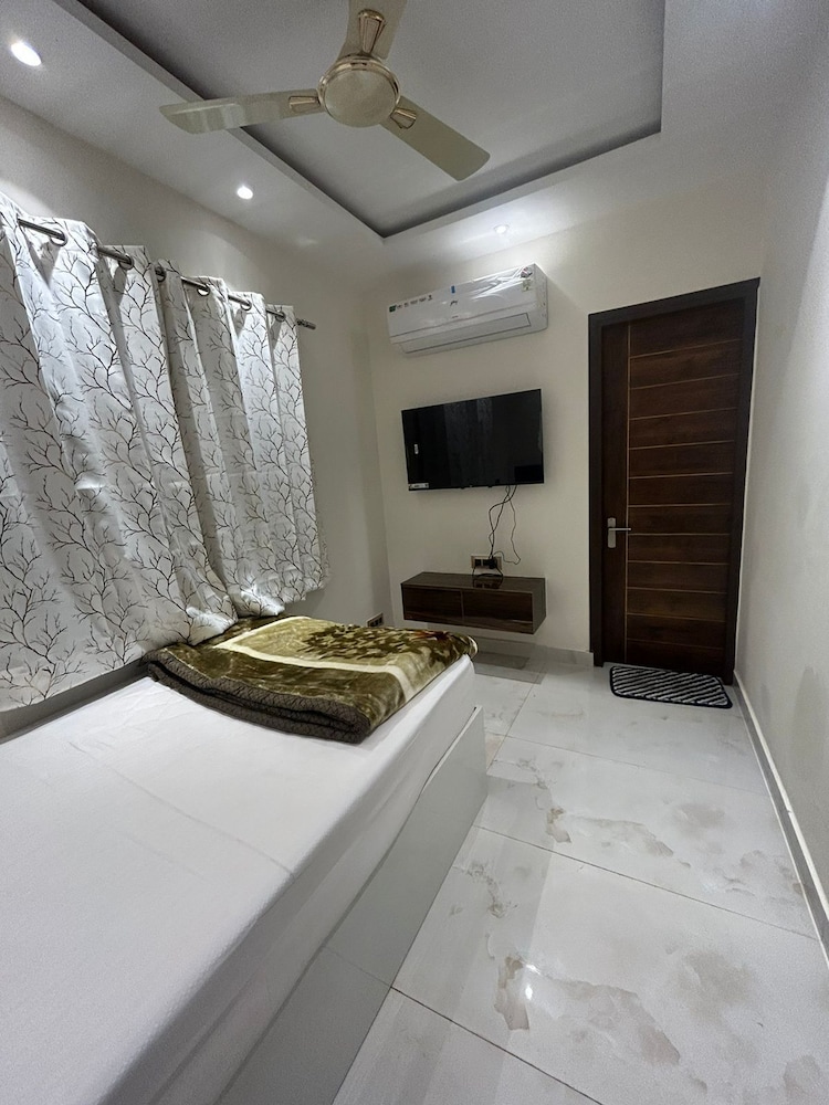 Hotel Katani Inn, Kharar 13/15