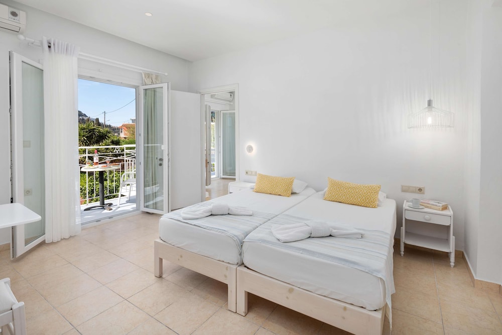 Bella Vista hotel & studios Corfu 27/72