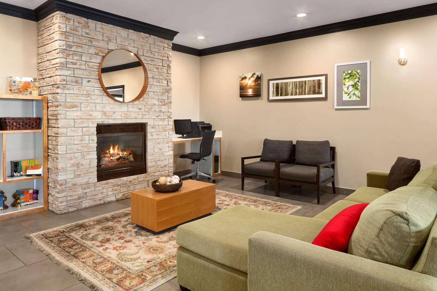 Country Inn and Suites By Radisson Manteno, IL 3/6