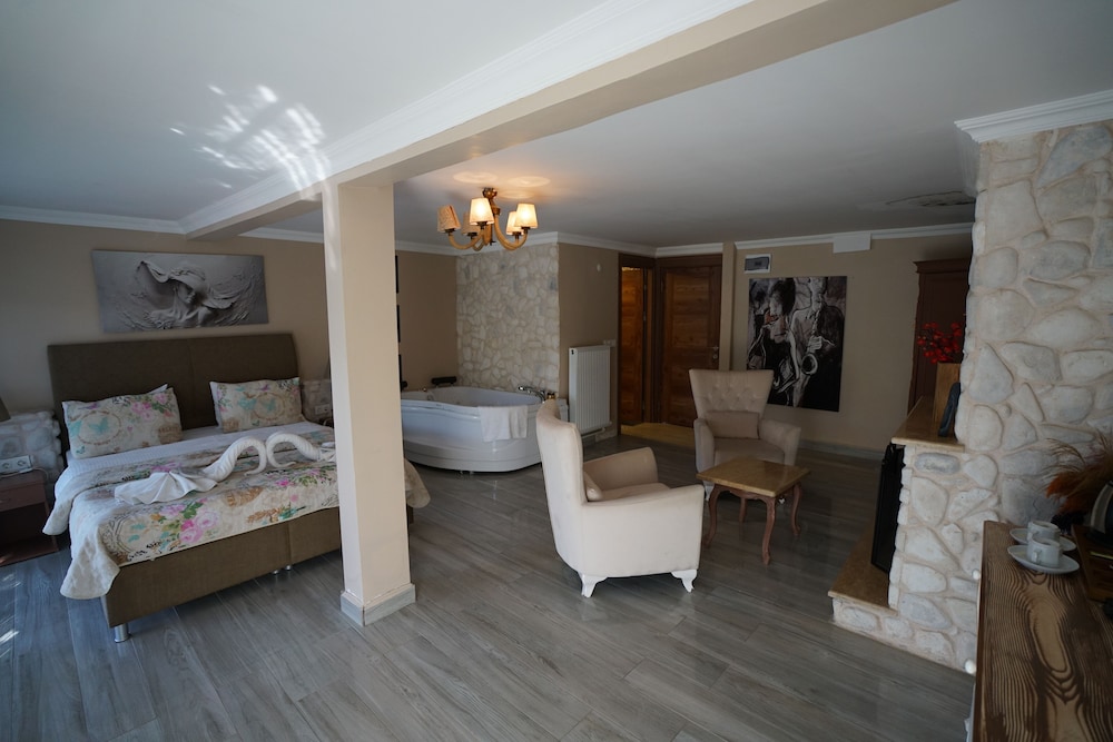 Alesta Butik Otel 12/36