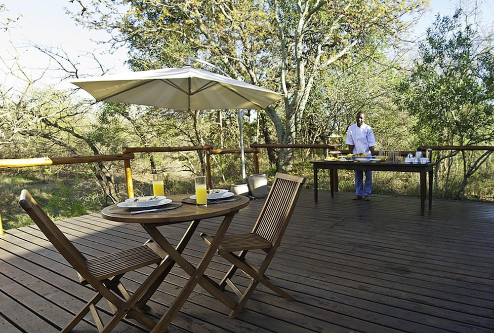 Ngama Tented Safari Lodge 26/50