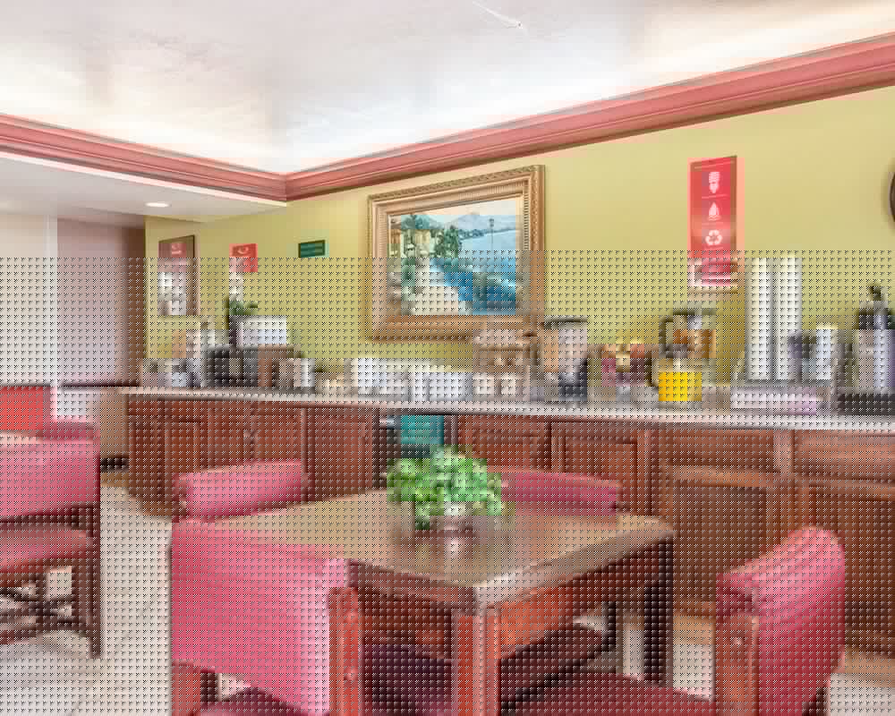 Econo Lodge Dexter MO 24/26