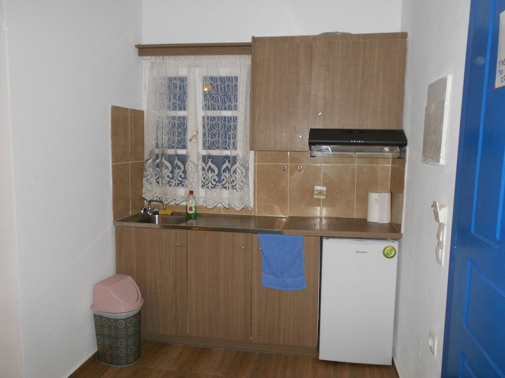 Kapetanios Studios 49/50