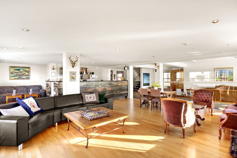 Eldey Airport Hotel 25/46