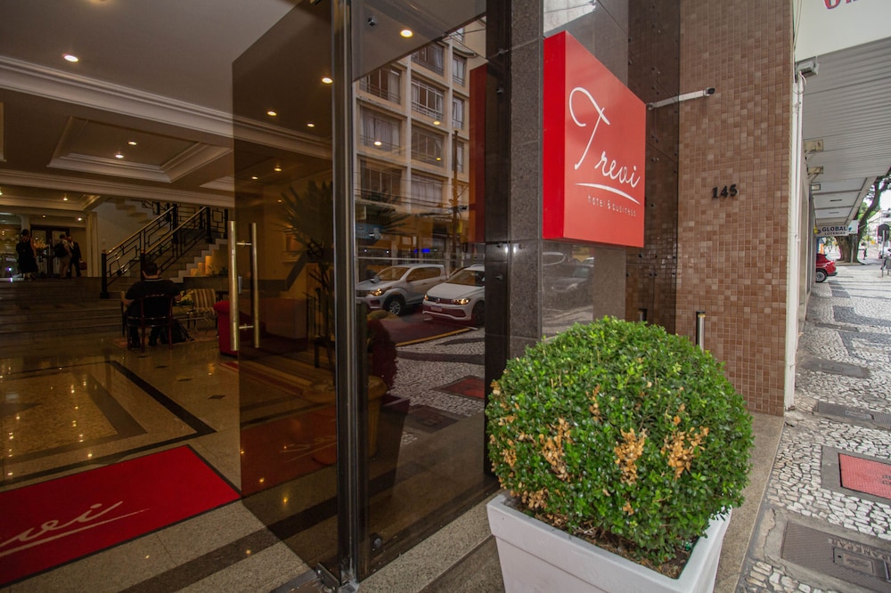Trevi Hotel & Business 5/67