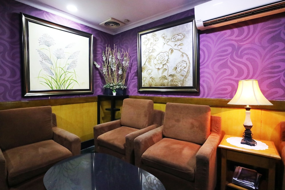 Coin S Hotel 70/96