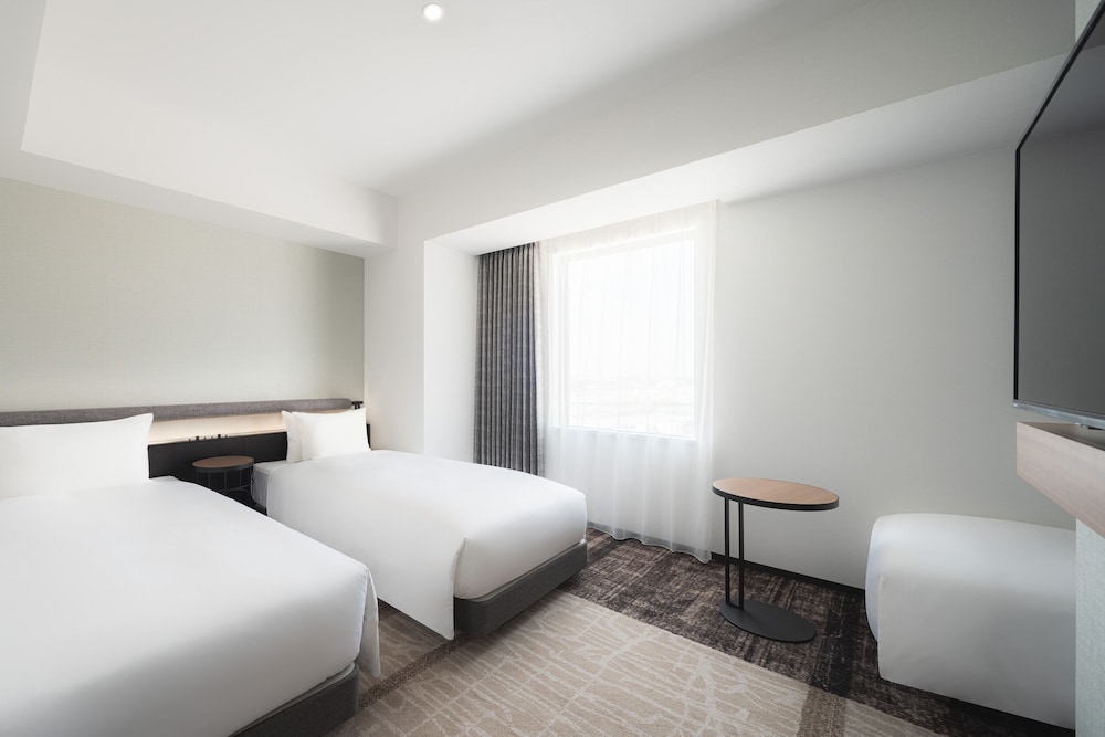 ROOM, TRIPLE